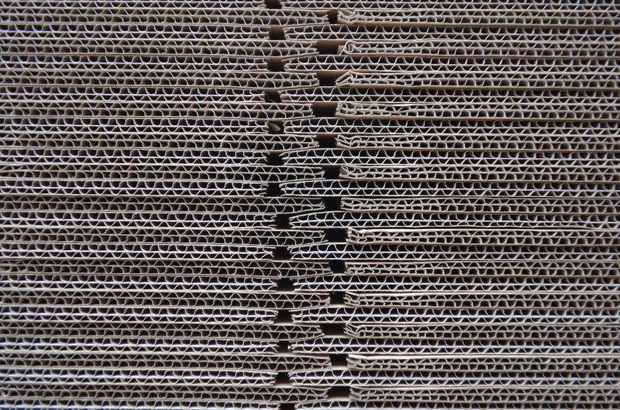 Corrugated partitions and inserts